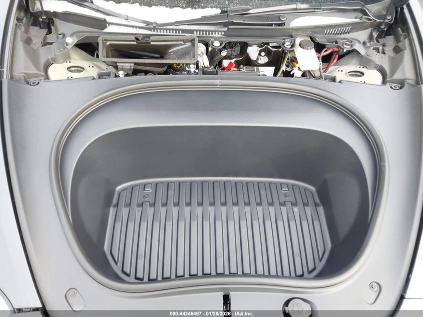 Tesla Model 3 Long Range Rear-Wheel Drive, снимка 10 - Автомобили и джипове - 53848056