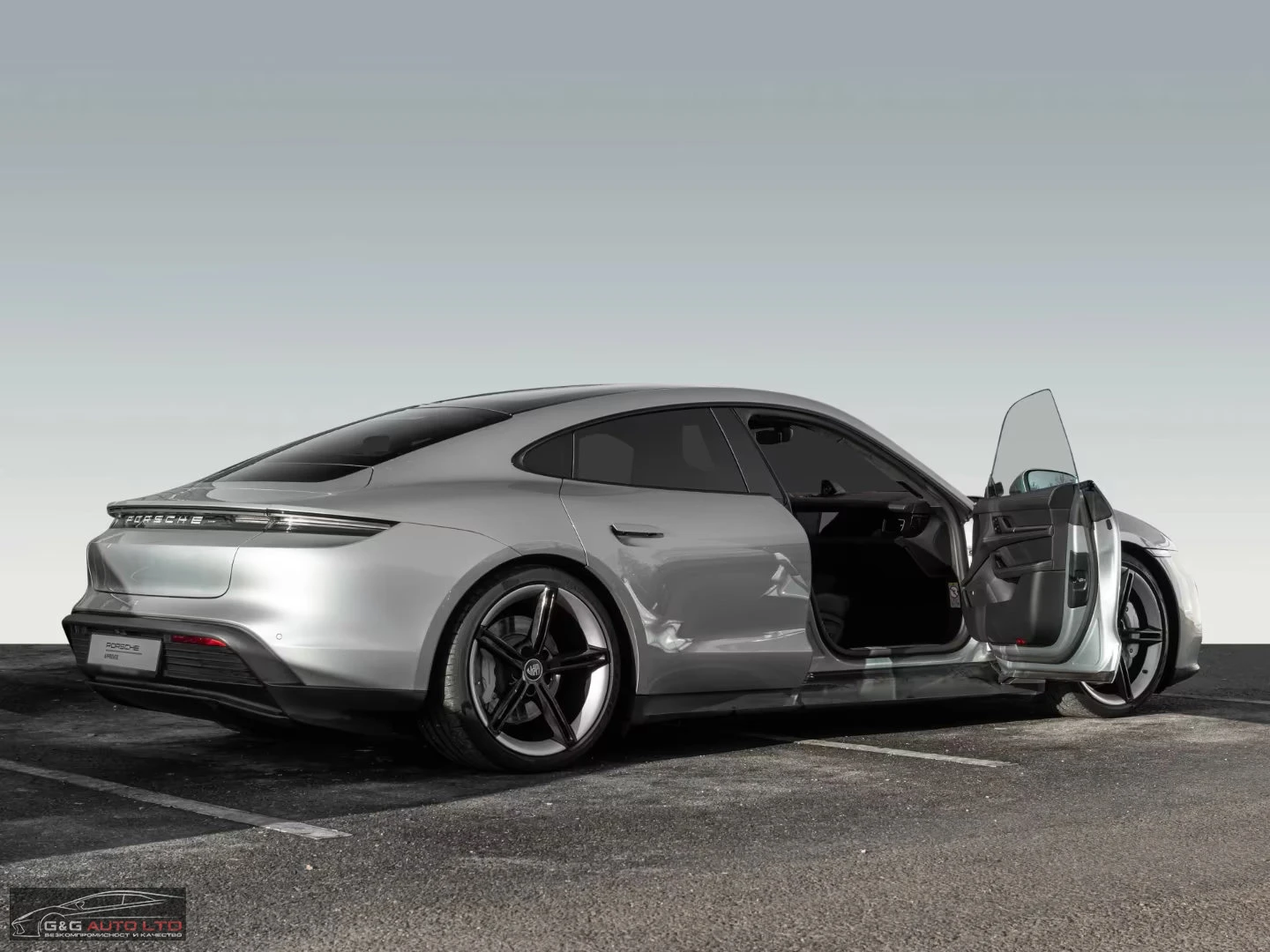 Porsche Taycan 4S/571HP/SPORT/CHRONO/21/360/PANO/187z, снимка 5 - Автомобили и джипове - 53914283