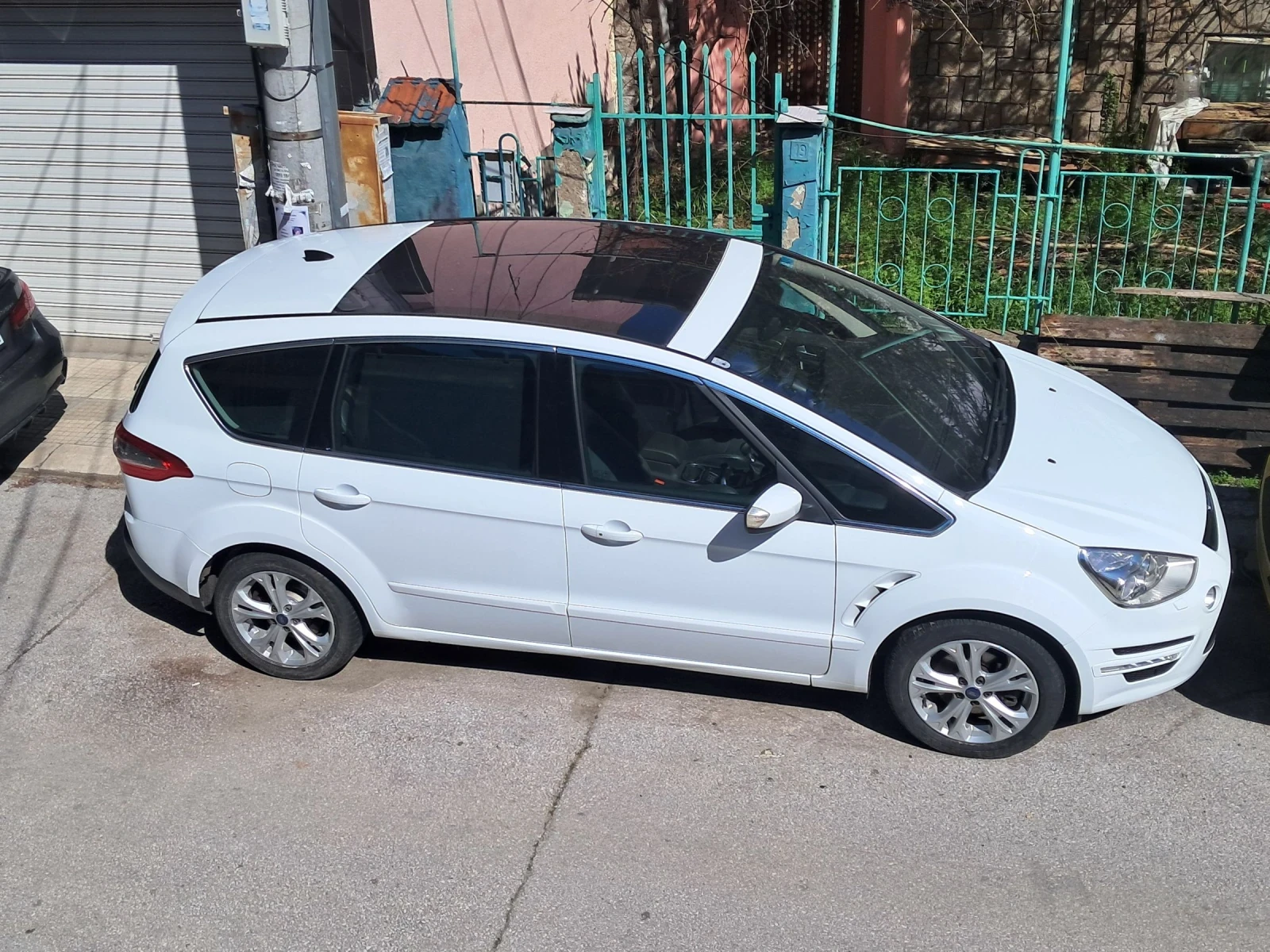 Ford S-Max 2.0D 140k keyless navi panorama, снимка 4 - Автомобили и джипове - 54122756