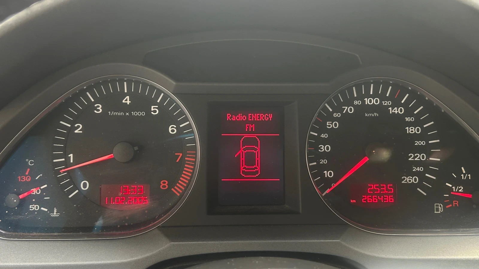 Audi A6 2.4 газ, снимка 15 - Автомобили и джипове - 54607030