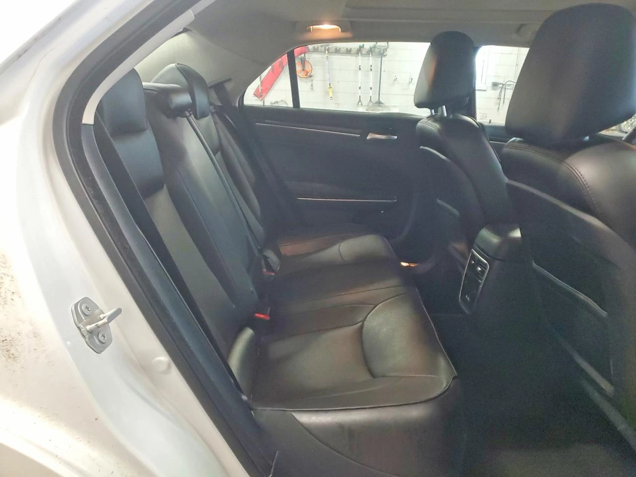 Chrysler 300c 3.6l 300 Limited, снимка 10 - Автомобили и джипове - 54732089