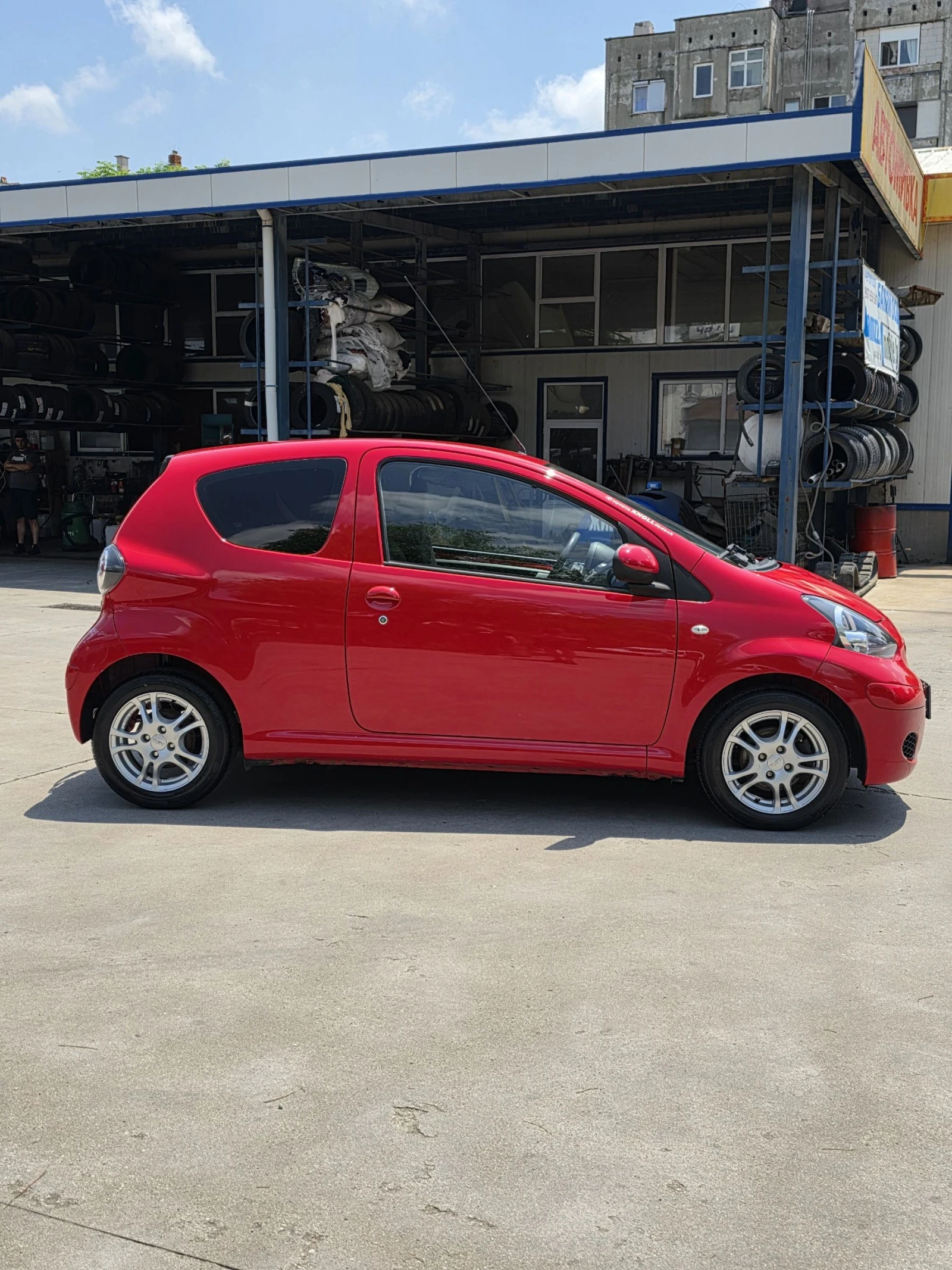 Toyota Aygo 1.0, 69к.с., снимка 4 - Автомобили и джипове - 54801486