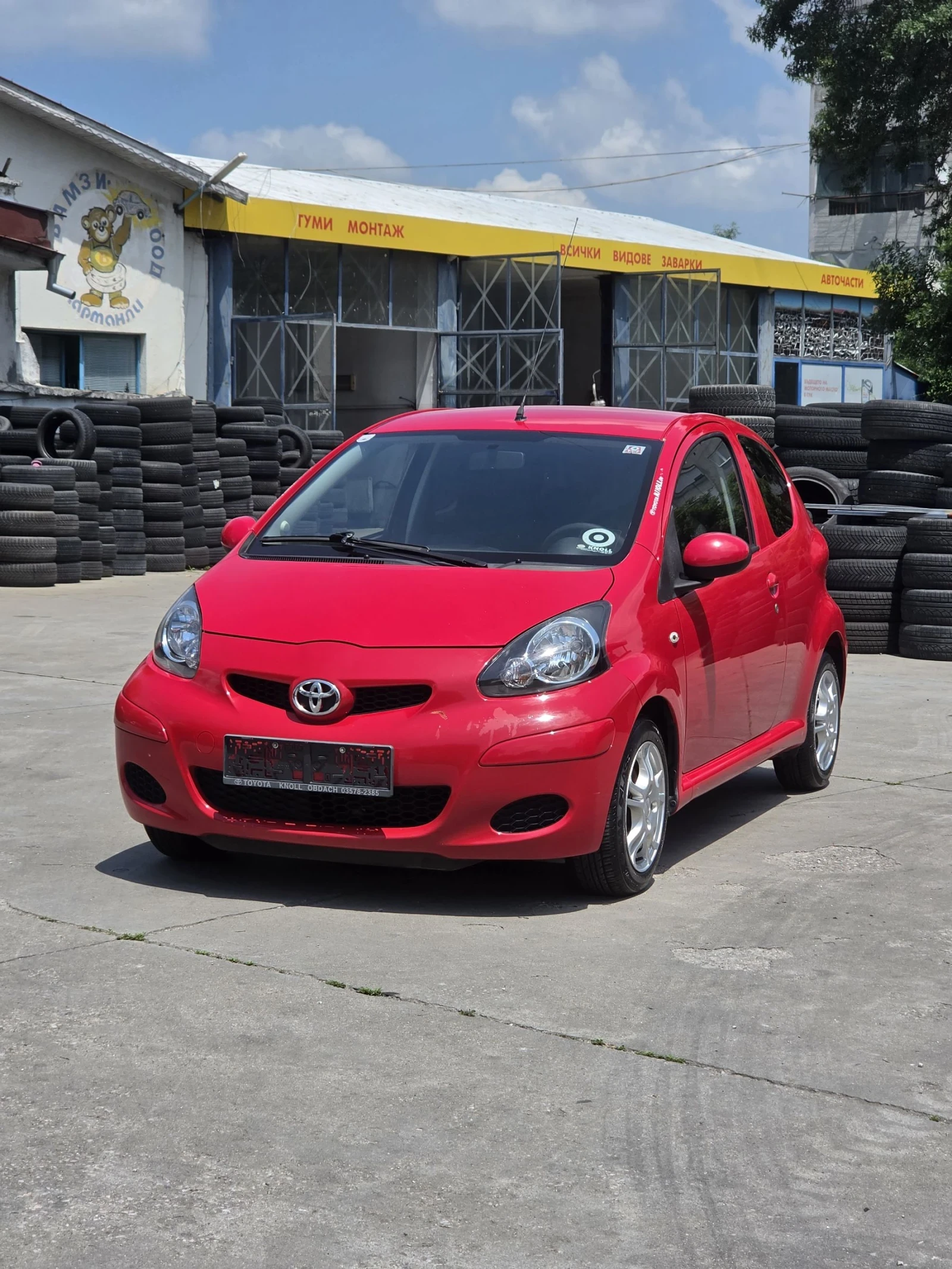 Toyota Aygo 1.0, 69к.с., снимка 3 - Автомобили и джипове - 54801486