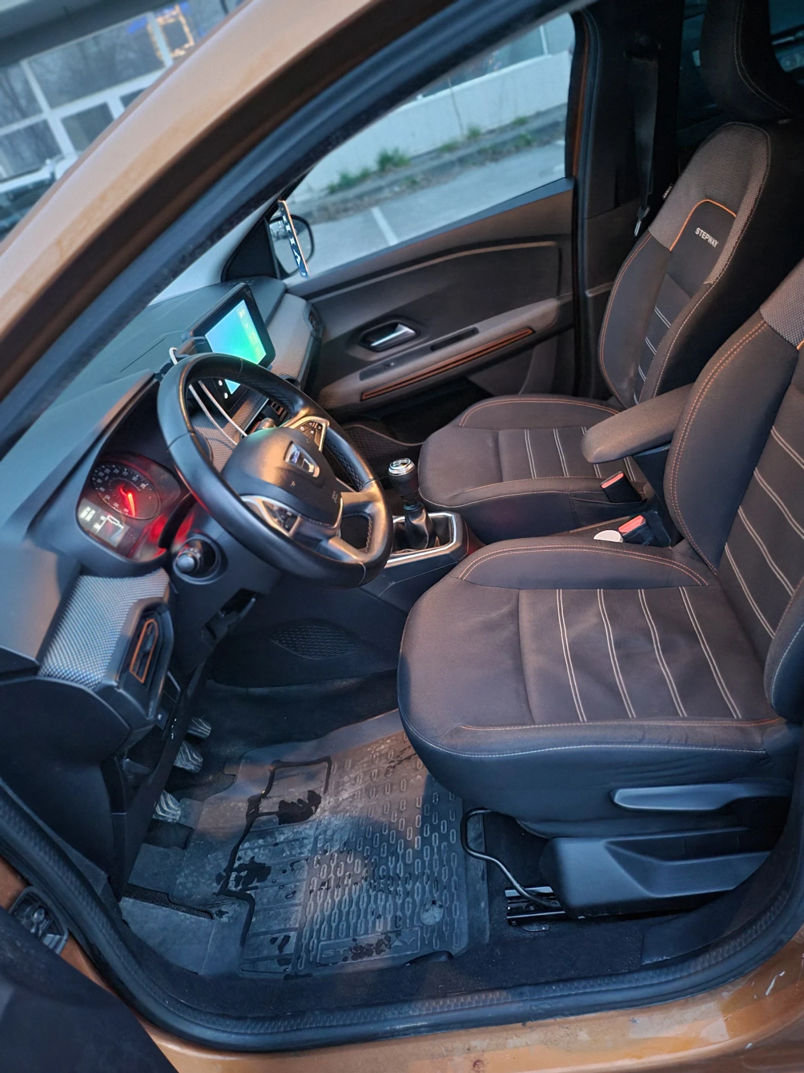 Dacia Sandero * Stepway* Eco-G100* Турбо* LPG(заводска)* ТОП* Но, снимка 13 - Автомобили и джипове - 54804554