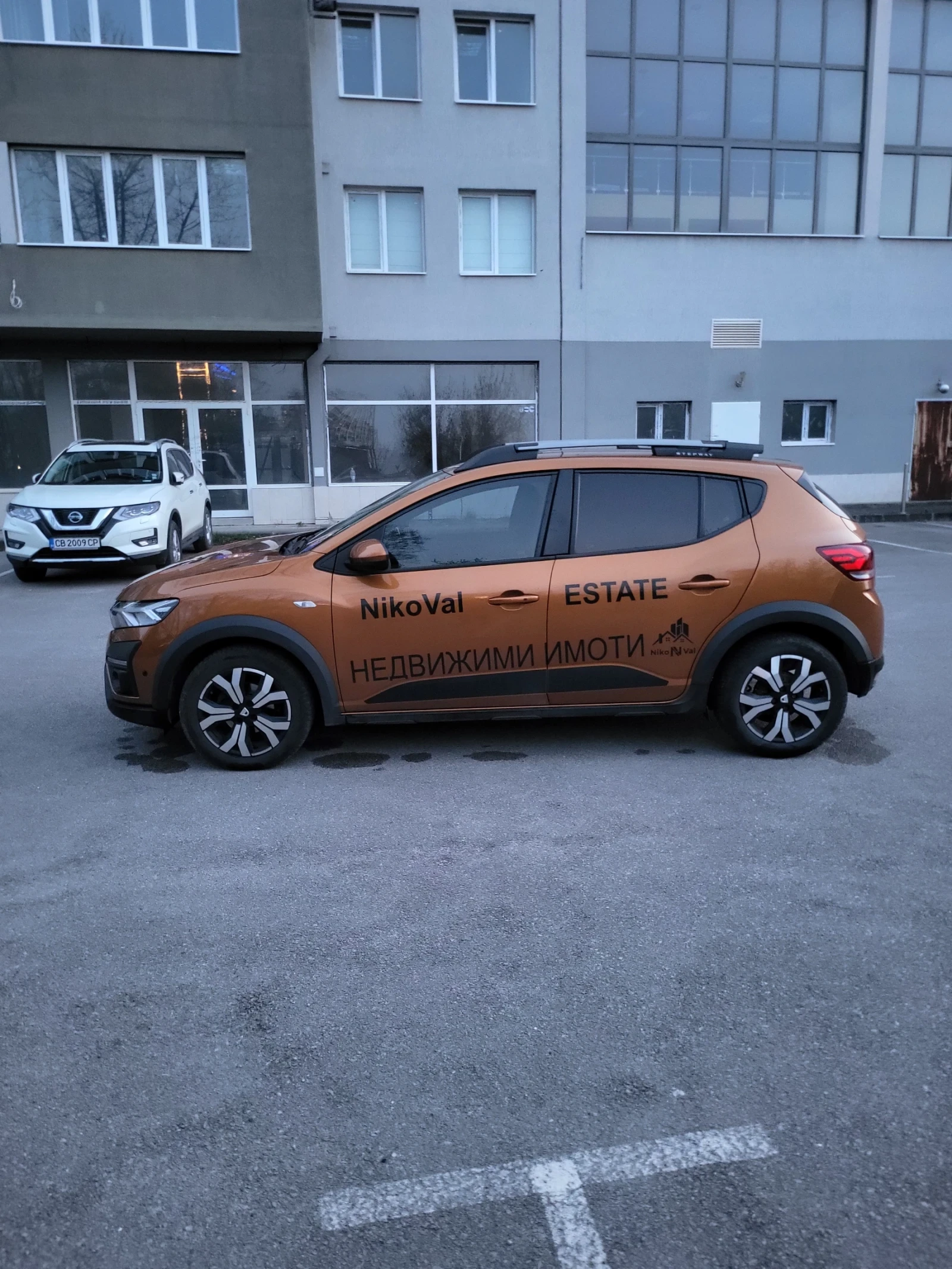 Dacia Sandero * Stepway* Eco-G100* Турбо* LPG(заводска)* ТОП* Но, снимка 8 - Автомобили и джипове - 54804554