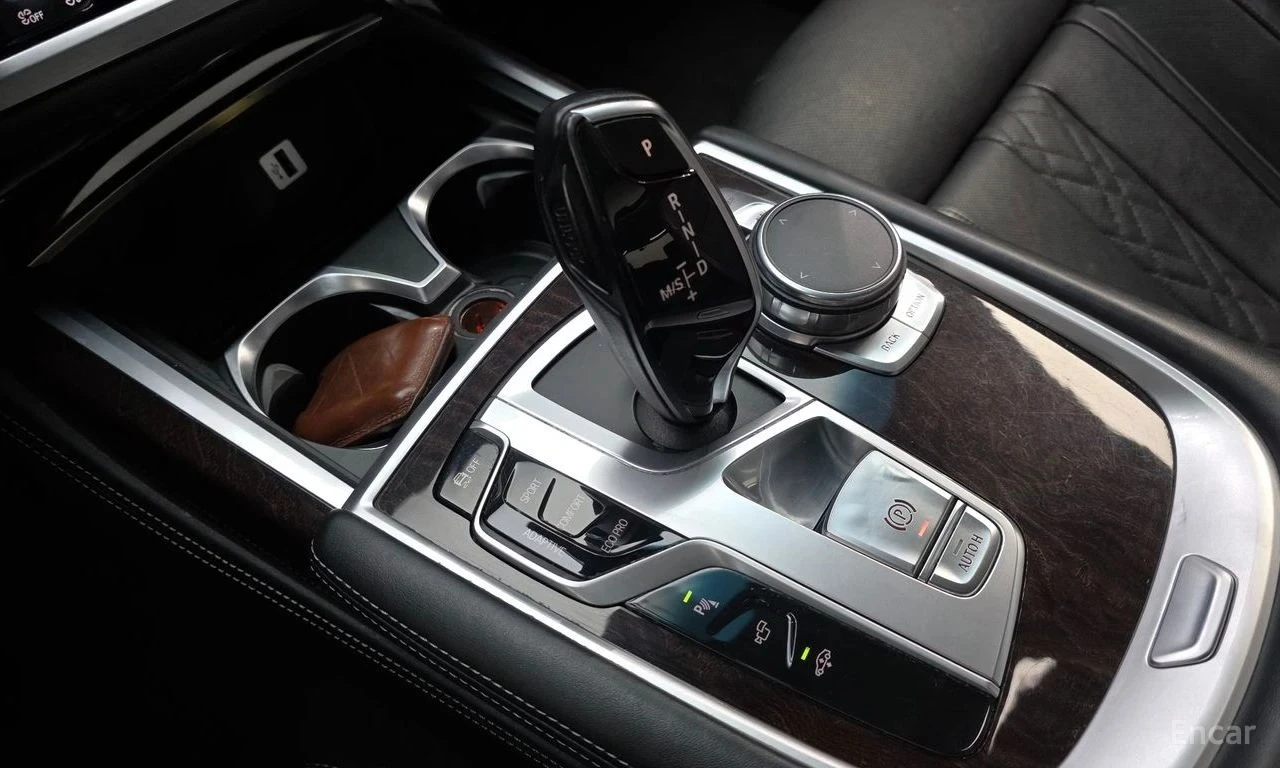 BMW 740 Li | АВТОФИНАНСИРАНЕ | ФИКСИРАНА ЦЕНА ДО БЪЛГАРИЯ, снимка 14 - Автомобили и джипове - 55148068