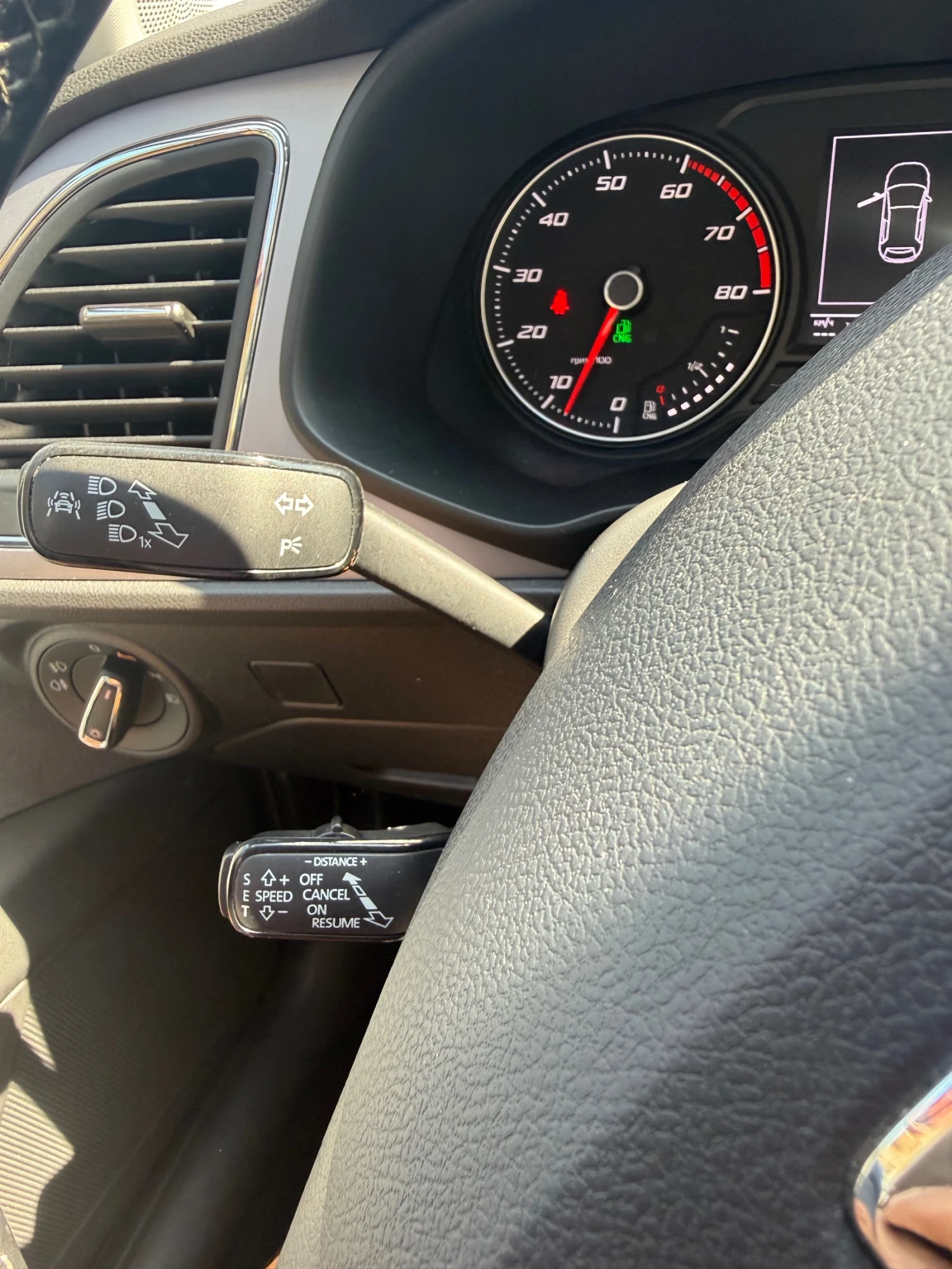 Seat Leon 1.4 tgi , снимка 8 - Автомобили и джипове - 55659747