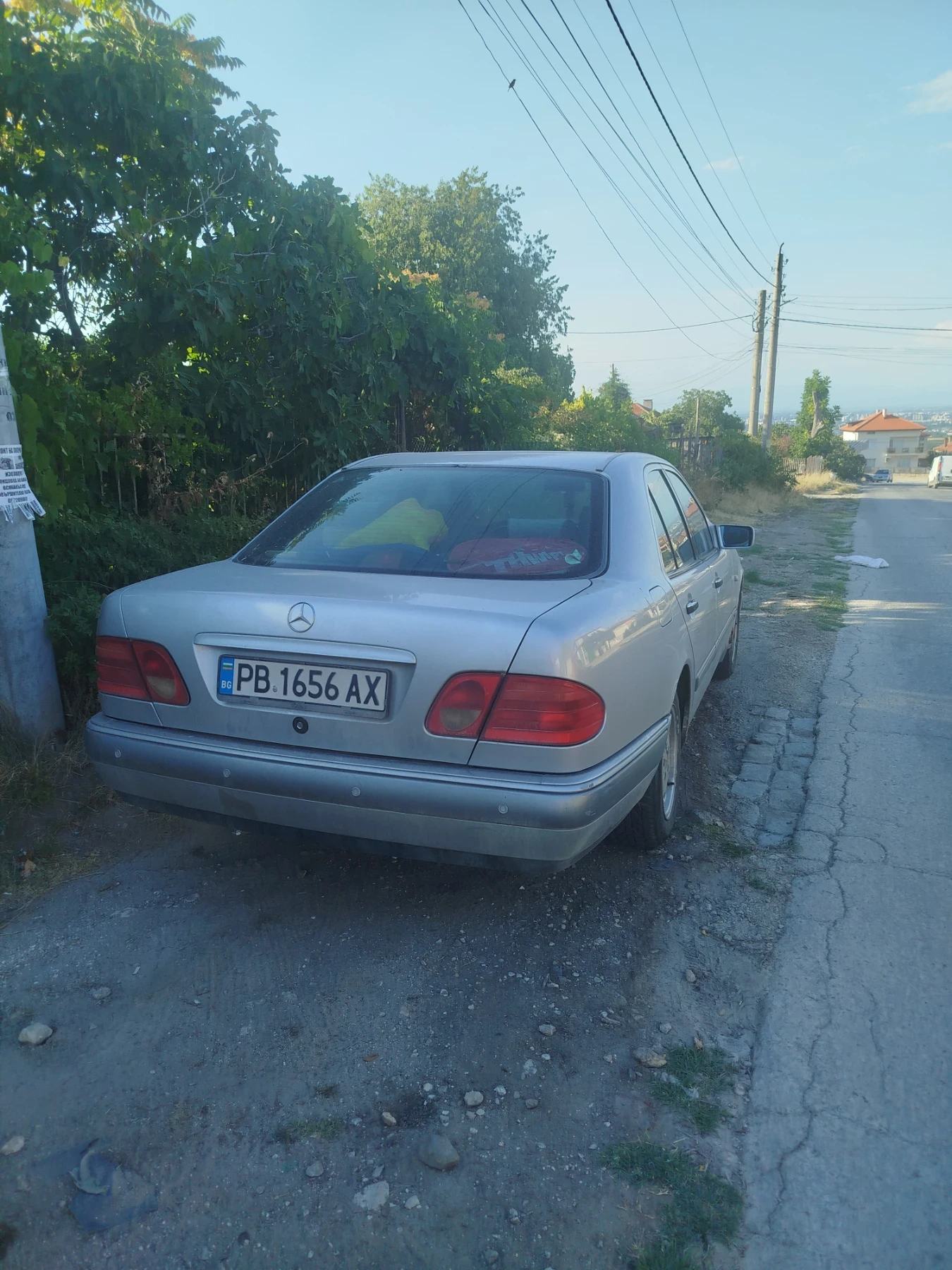 Mercedes-Benz E 230, снимка 2 - Автомобили и джипове - 55792649