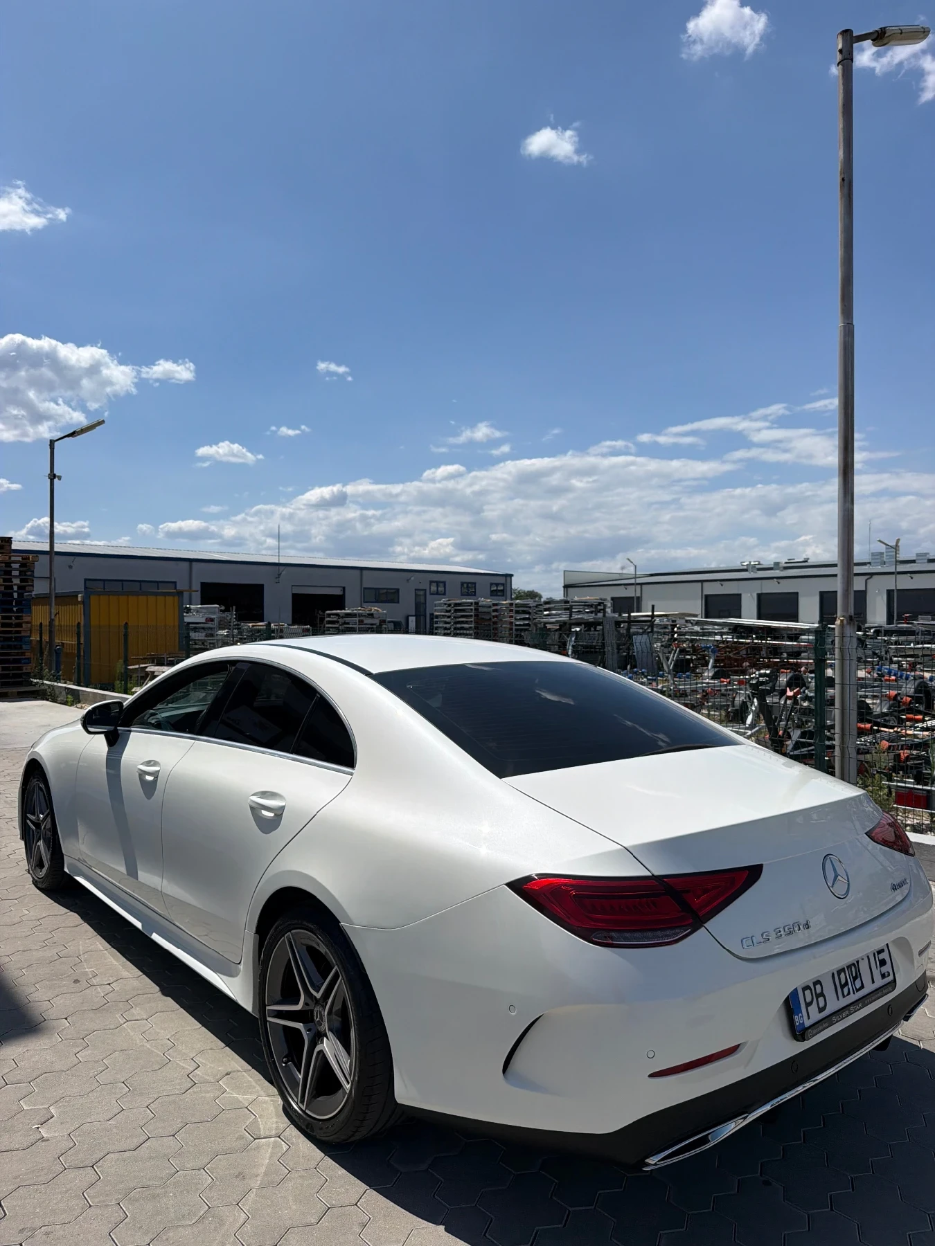 Mercedes-Benz CLS 350 CLS 350 КАСКО 9-G 4Matic AMG DISTRONIC+ MULTIBEAM, снимка 2 - Автомобили и джипове - 56185870