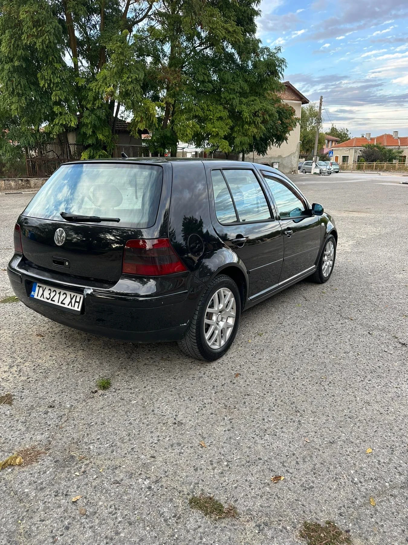 VW Golf, снимка 3 - Автомобили и джипове - 56195637