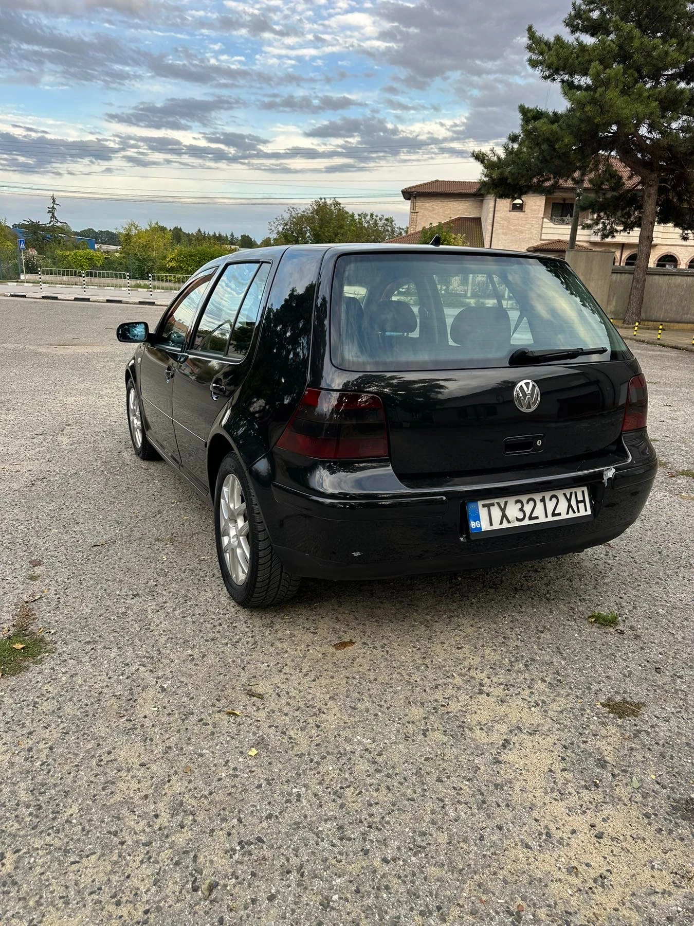 VW Golf, снимка 5 - Автомобили и джипове - 56195637