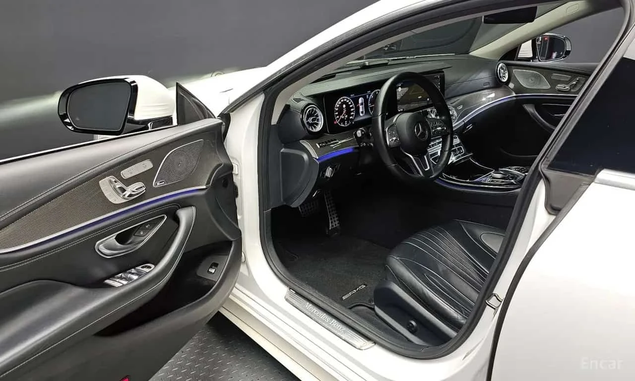 Mercedes-Benz CLS 300 d AMG Line/ФИНАНСИРАНЕ, снимка 10 - Автомобили и джипове - 56276098