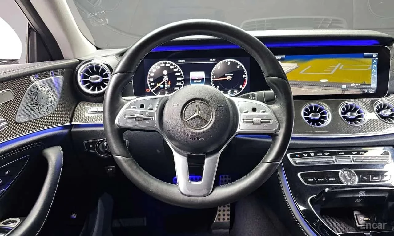 Mercedes-Benz CLS 300 d AMG Line/ФИНАНСИРАНЕ, снимка 12 - Автомобили и джипове - 56276098
