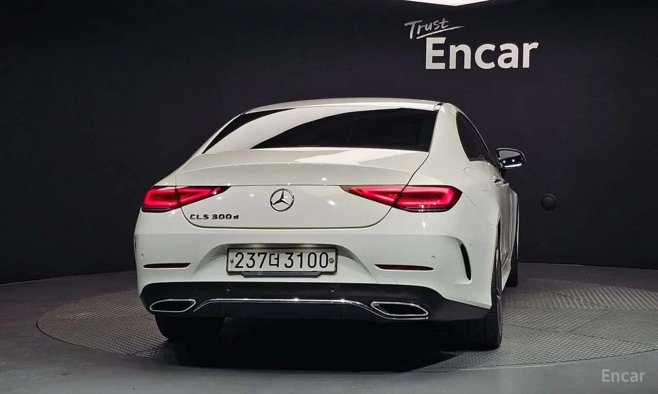 Mercedes-Benz CLS 300 d AMG Line/ФИНАНСИРАНЕ, снимка 4 - Автомобили и джипове - 56276098