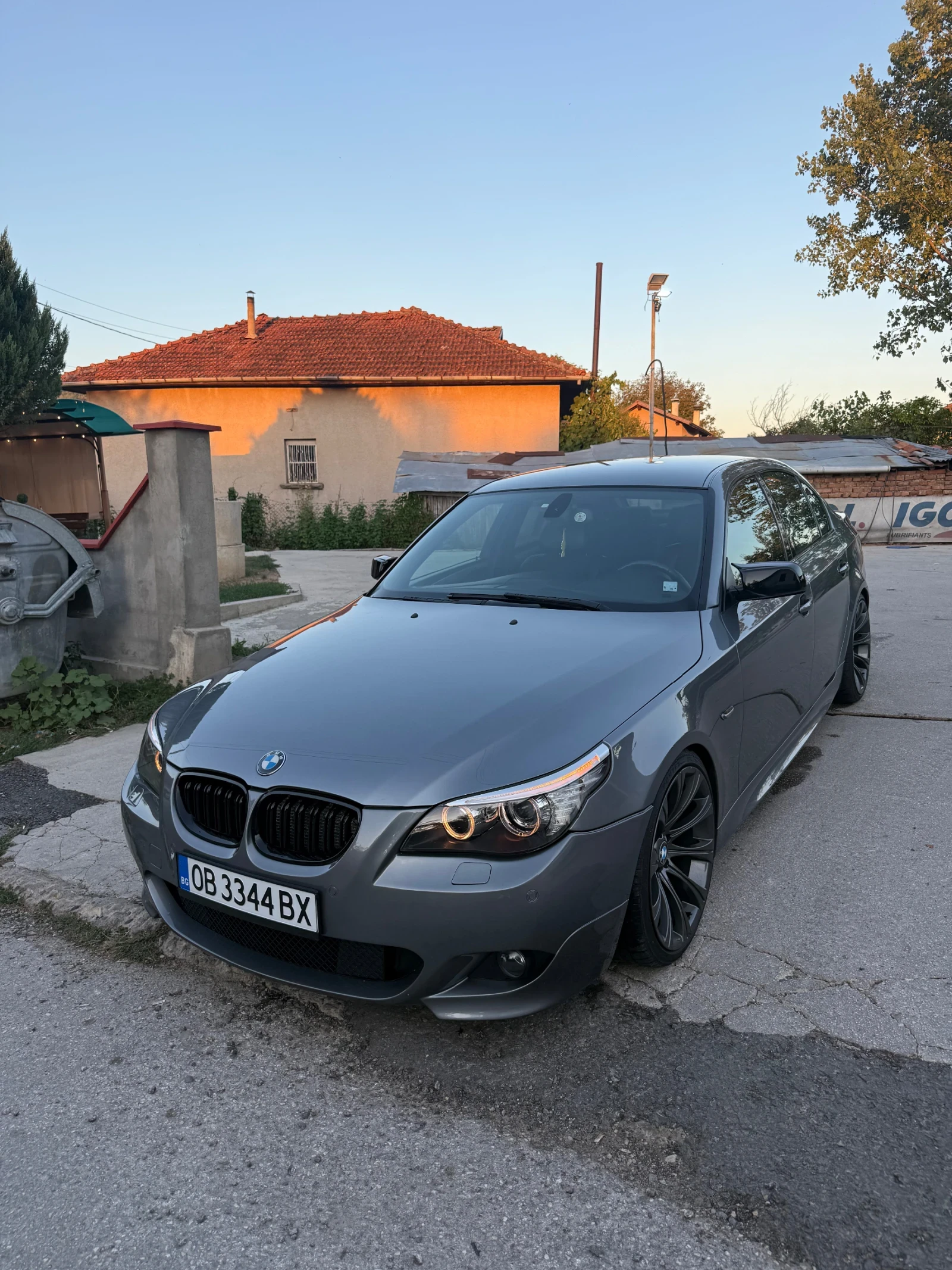 BMW 530, снимка 8 - Автомобили и джипове - 56571087