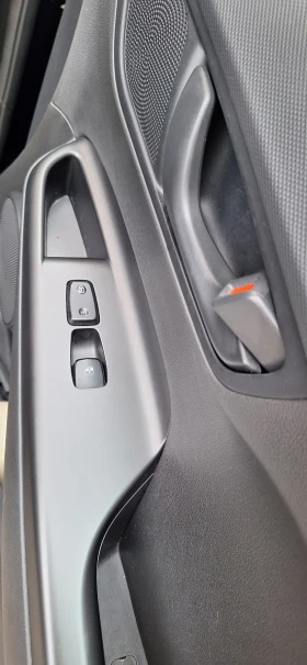 Hyundai Kona, снимка 12