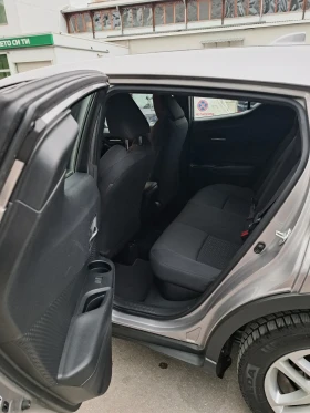 Toyota C-HR 1, 8 хибрид , снимка 11