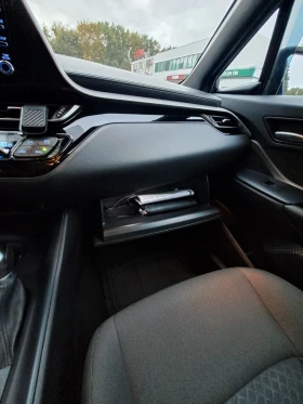 Toyota C-HR 1, 8 хибрид , снимка 16