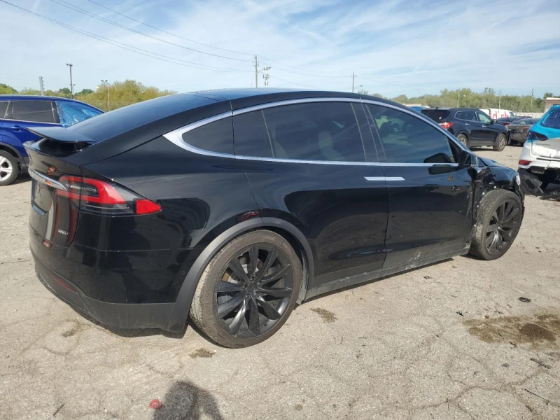 Tesla Model X 75D AWD, снимка 3 - Автомобили и джипове - 47344676