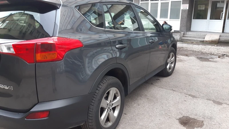 Toyota Rav4, снимка 10 - Автомобили и джипове - 48211602