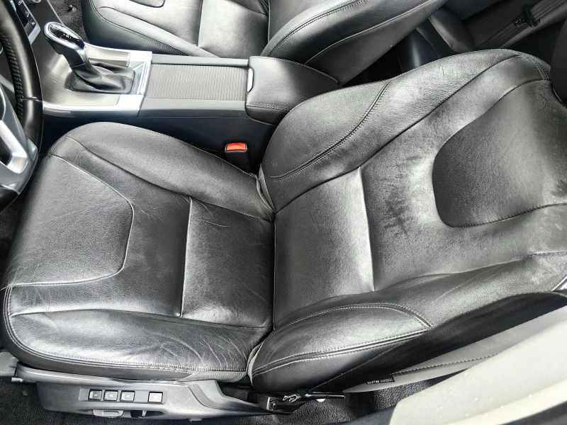 Volvo XC60 2.4d awd automat 181ks, снимка 12 - Автомобили и джипове - 51686308