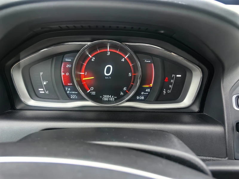 Volvo XC60 2.4d awd automat 181ks, снимка 14 - Автомобили и джипове - 51686308