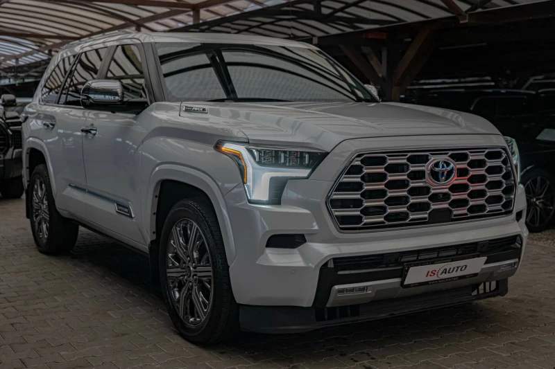 Toyota Sequoia Capstone/JBL/6+ 1/Обдухване/Panorama/HuD/Virtual/L, снимка 2 - Автомобили и джипове - 51994423