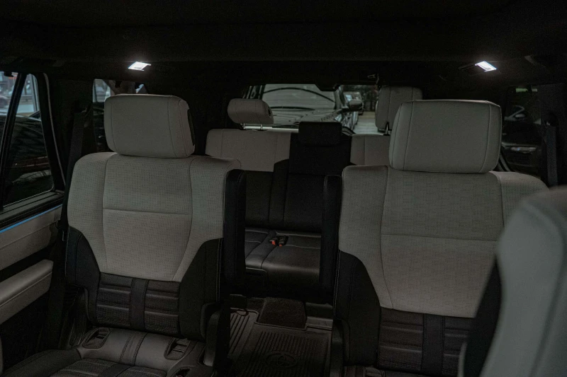 Toyota Sequoia Capstone/JBL/6+ 1/Обдухване/Panorama/HuD/Virtual/L, снимка 10 - Автомобили и джипове - 51994423