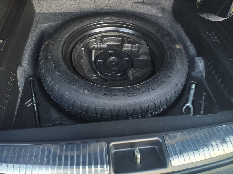 Mercedes-Benz ML 320 Sport, снимка 10 - Автомобили и джипове - 52657369