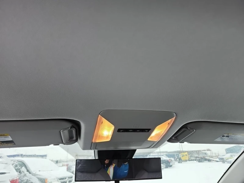 Toyota Rav4 * 4D Utility AWD | LE * CARFAX * БЕЗ ПЪРВОНАЧАЛНА , снимка 11 - Автомобили и джипове - 53125850