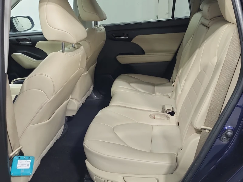 Toyota Highlander 2.5 XLE, снимка 10 - Автомобили и джипове - 53274472