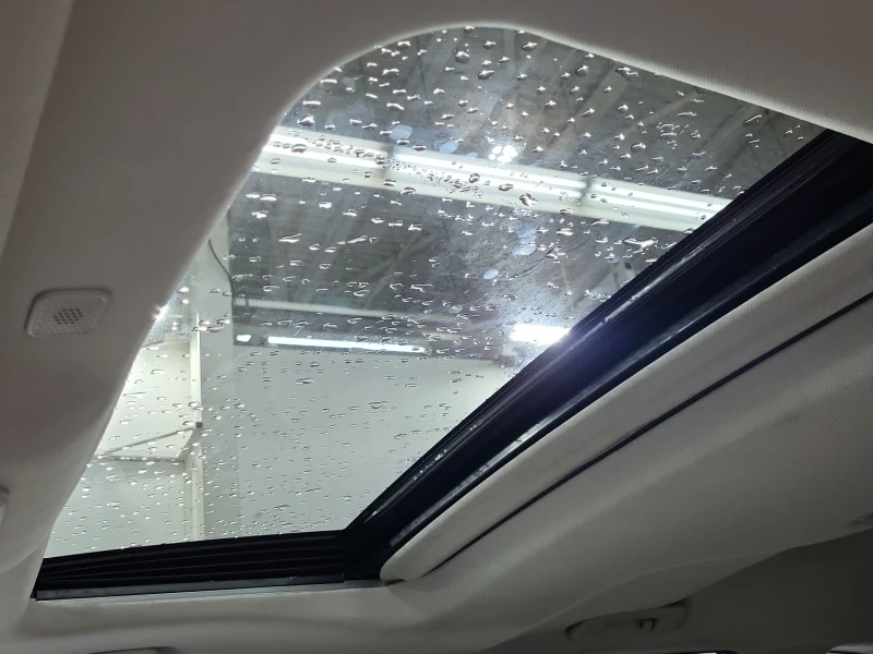 Toyota Highlander 2.5 XLE, снимка 11 - Автомобили и джипове - 53274472