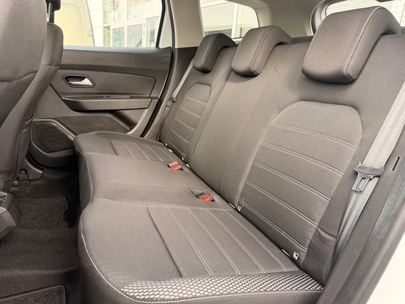 Dacia Duster 1.3TCe 150к.с. 4X4, снимка 14 - Автомобили и джипове - 53321855