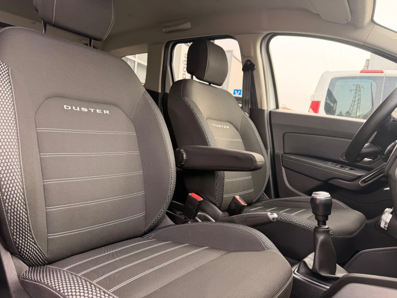 Dacia Duster 1.3TCe 150к.с. 4X4, снимка 12 - Автомобили и джипове - 53321855