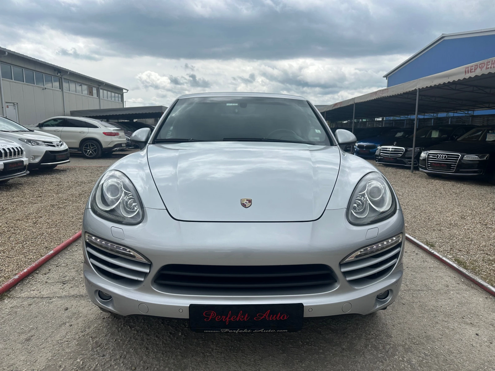 Porsche Cayenne  - изображение 2