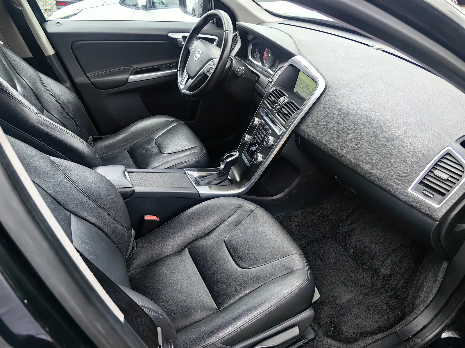 Volvo XC60 2.4d awd automat 181ks | Mobile.bg   13