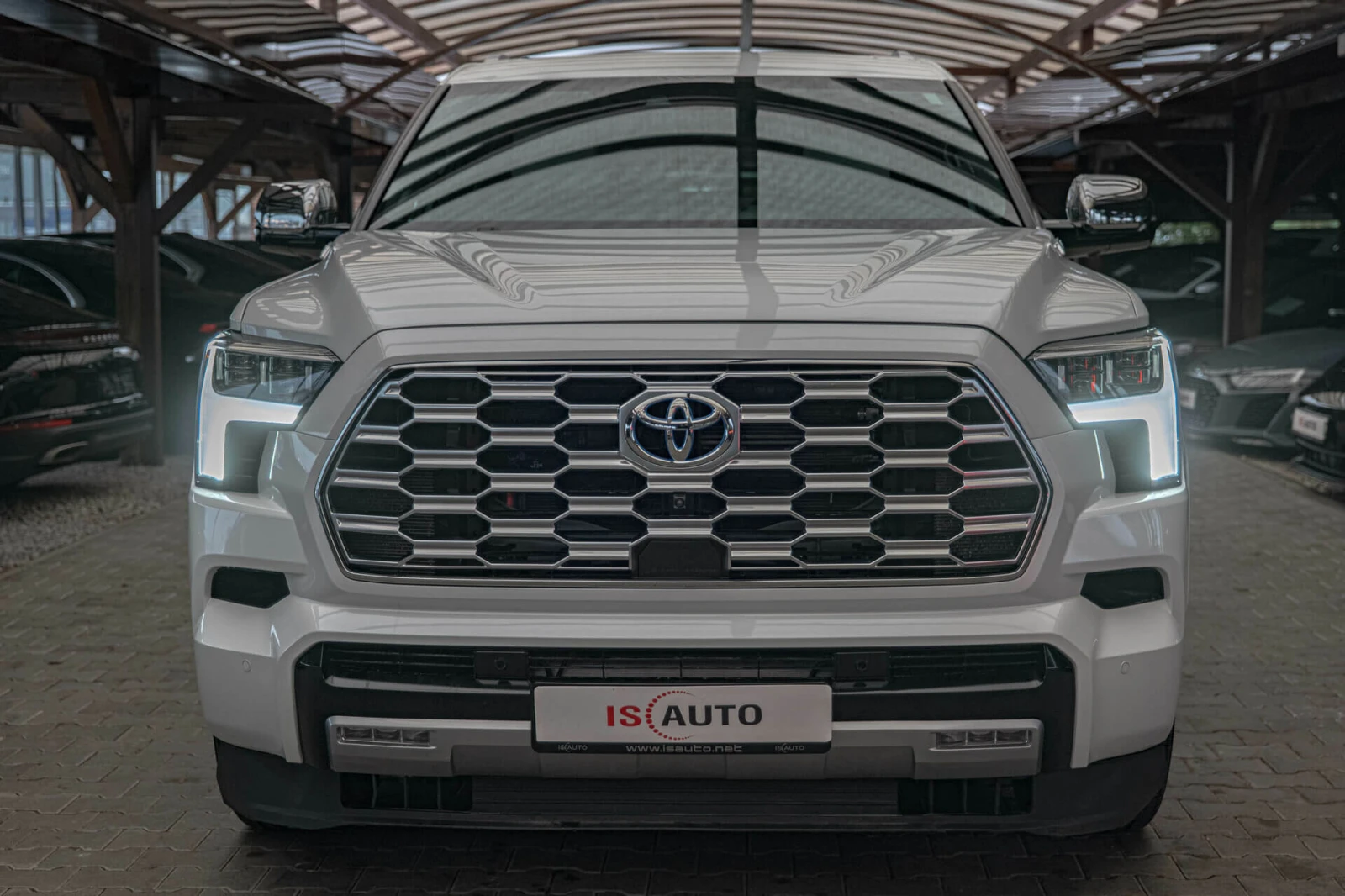 Toyota Sequoia Capstone/JBL/6+ 1//Panorama/HuD/Virtual/L | Mobile.bg   1