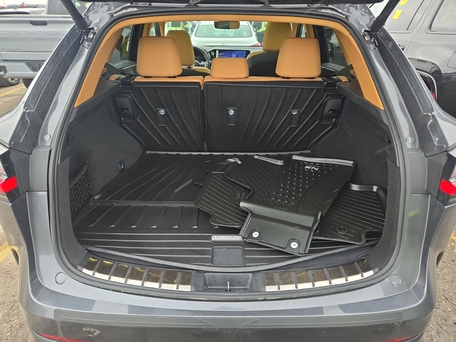 Lexus NX 350h HYBRID * ОБДУХВАНЕ * НОВ * , снимка 12 - Автомобили и джипове - 54116257