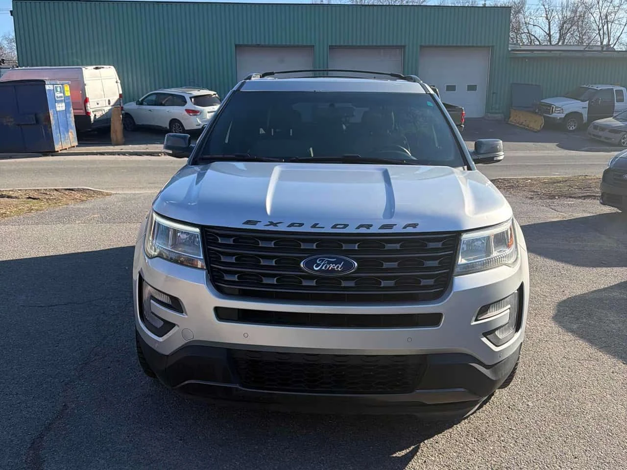 Ford Explorer * XLT * ПАНОРАМА * ПОДГРЕВ * ПРЕДСТАВИТЛЕСТВО, снимка 2 - Автомобили и джипове - 54304516