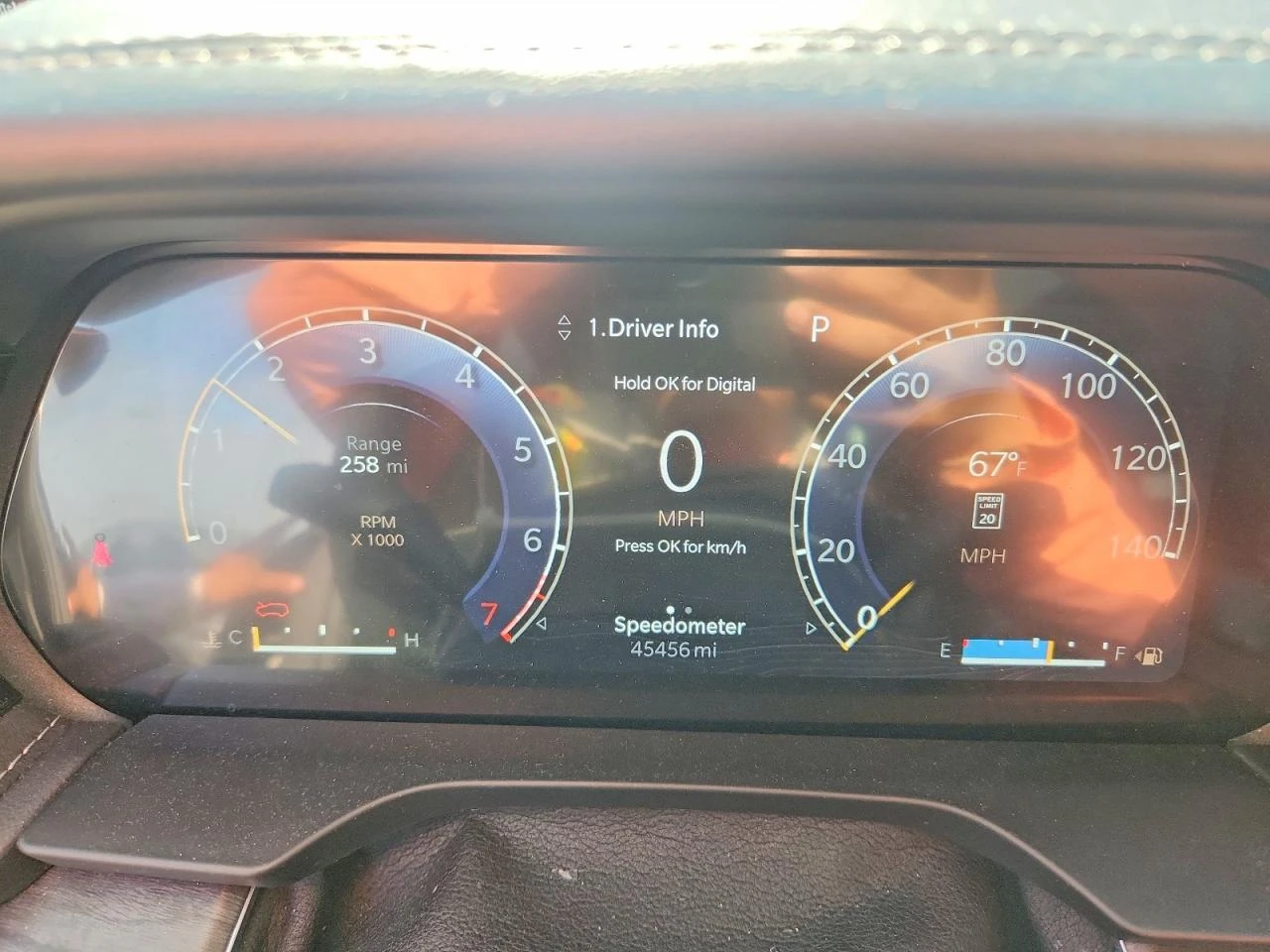 Jeep Grand cherokee 3.6l L Overland, снимка 9 - Автомобили и джипове - 55106223