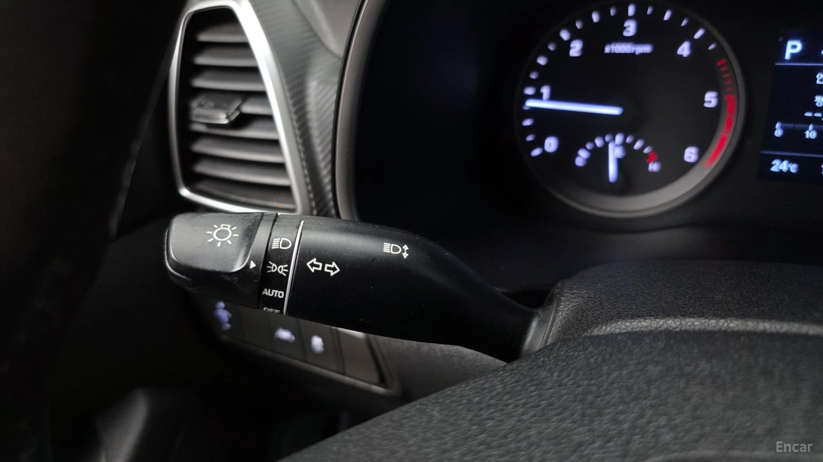 Hyundai Tucson Smart, снимка 17 - Автомобили и джипове - 56114229