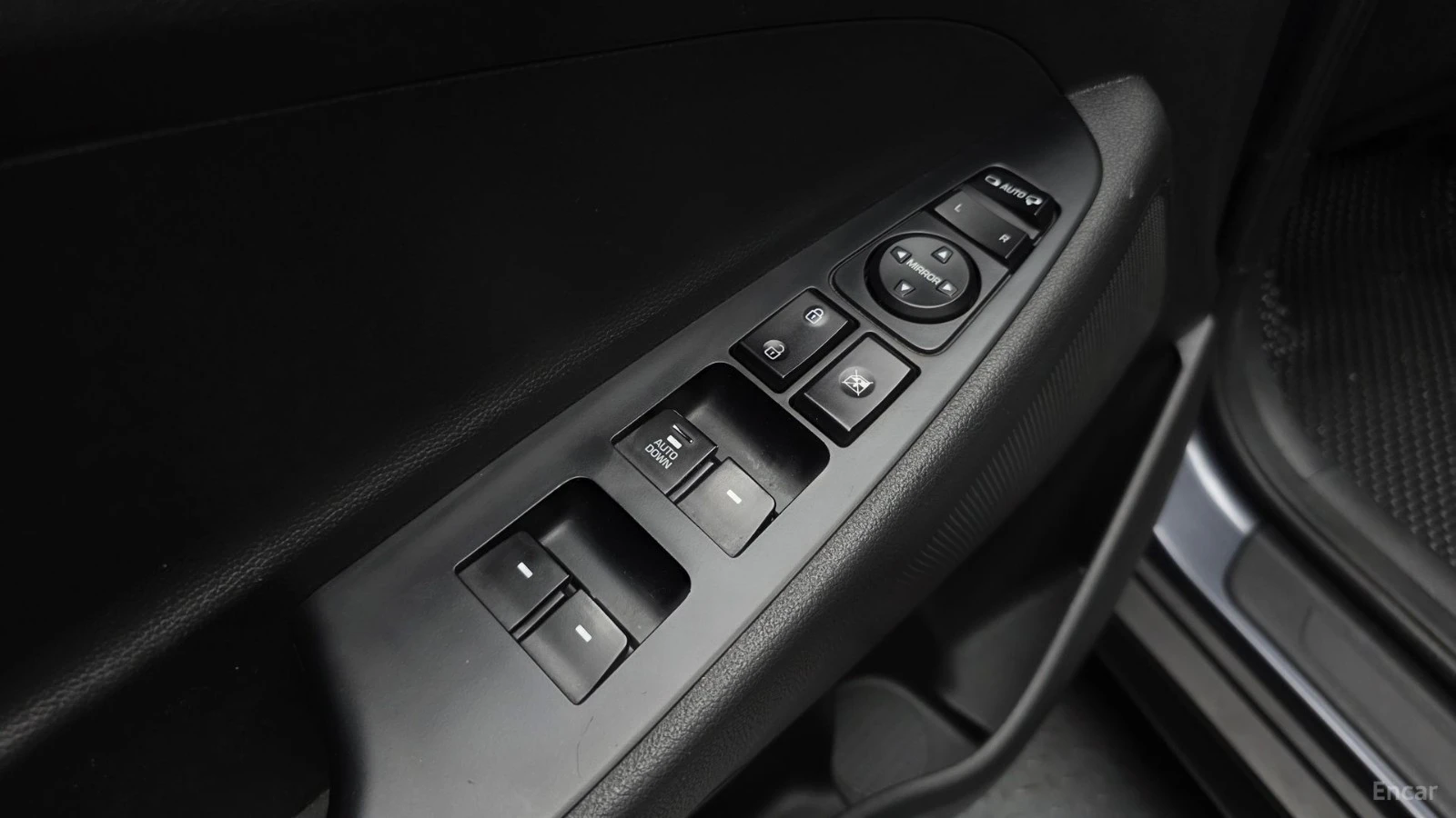 Hyundai Tucson Smart, снимка 15 - Автомобили и джипове - 56114229