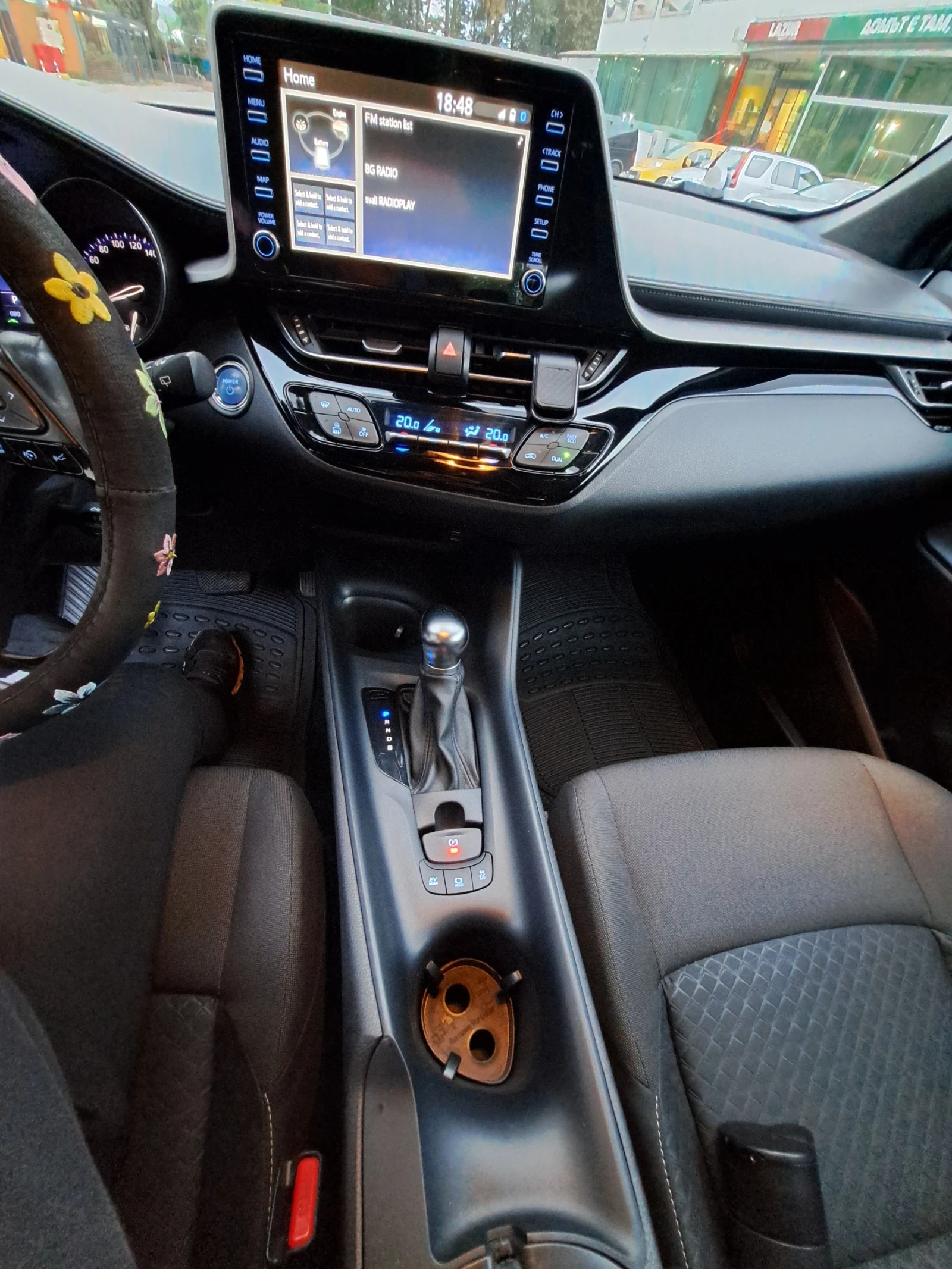 Toyota C-HR 1, 8 хибрид , снимка 15 - Автомобили и джипове - 56261675