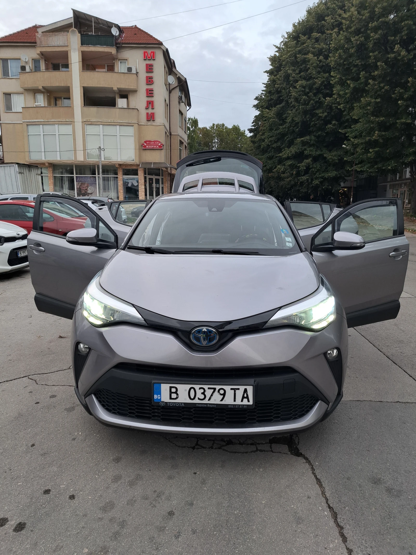 Toyota C-HR 1, 8 хибрид , снимка 7 - Автомобили и джипове - 56261675