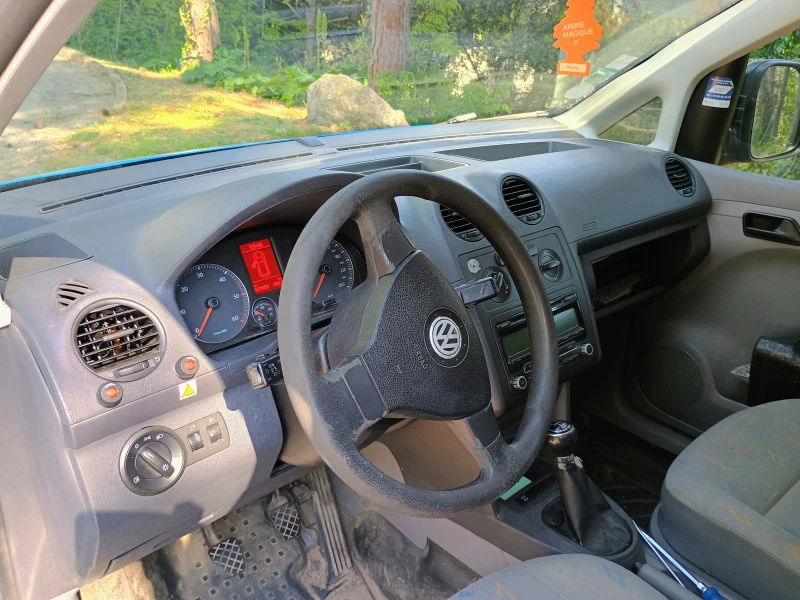 VW Caddy VAN 1.9 TDI 105 4MOTION, снимка 15 - Бусове и автобуси - 52490245