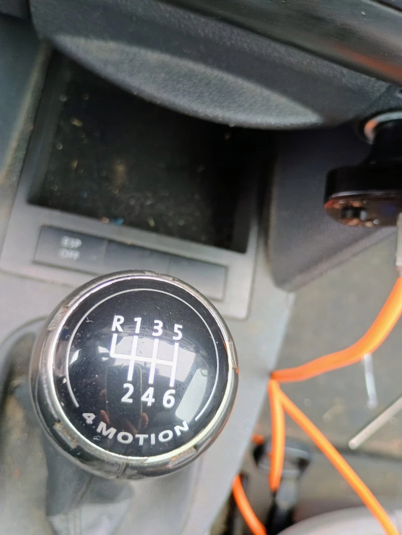 VW Caddy VAN 1.9 TDI 105 4MOTION, снимка 16 - Бусове и автобуси - 52490245