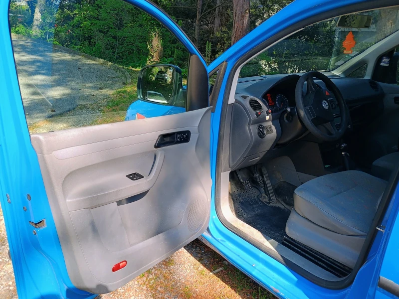 VW Caddy VAN 1.9 TDI 105 4MOTION, снимка 11 - Бусове и автобуси - 52490245