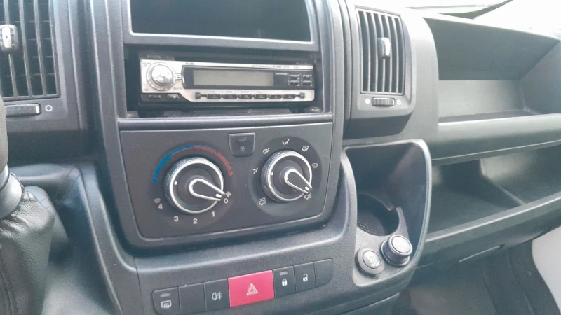 Peugeot Boxer 2.2 HDI , снимка 11 - Бусове и автобуси - 52728544