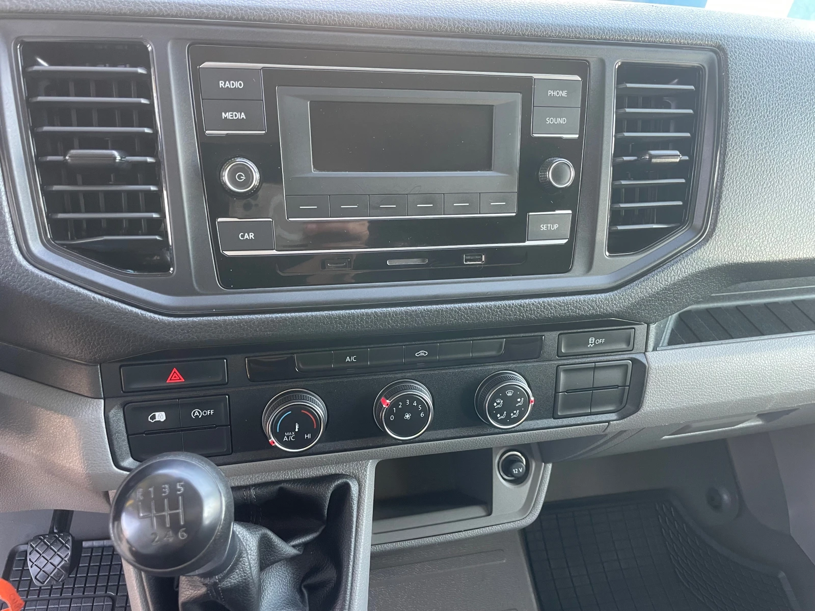 VW Crafter 2.0 TDI  6 | Mobile.bg   11