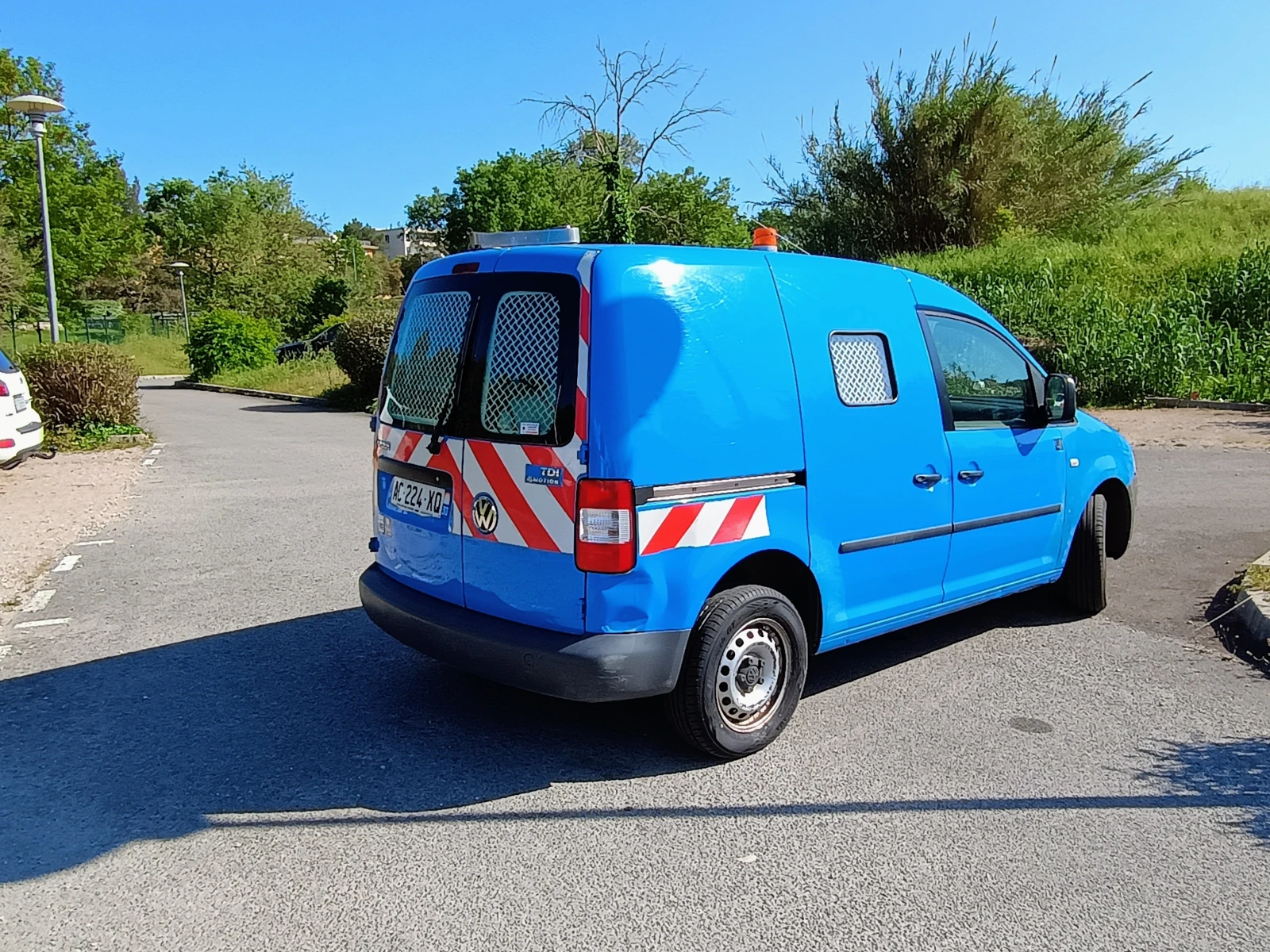 VW Caddy VAN 1.9 TDI 105 4MOTION - изображение 2